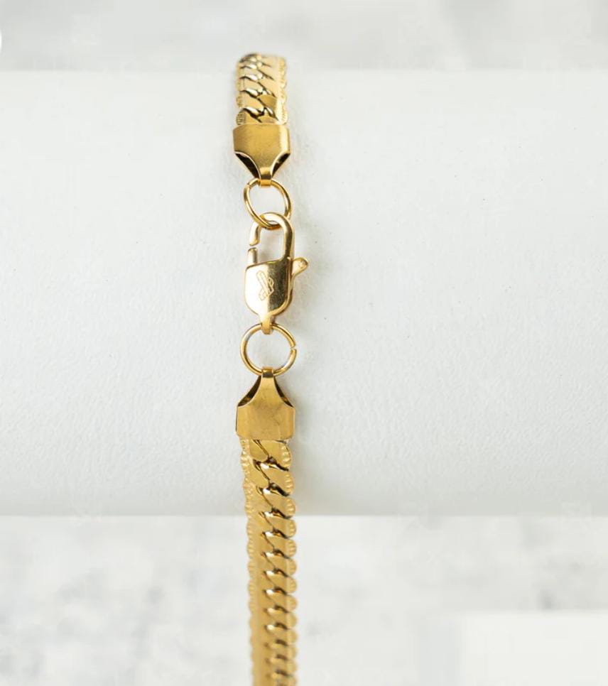 Pulsera Grabada en Oro Laminado 18K – Elegancia Personalizada