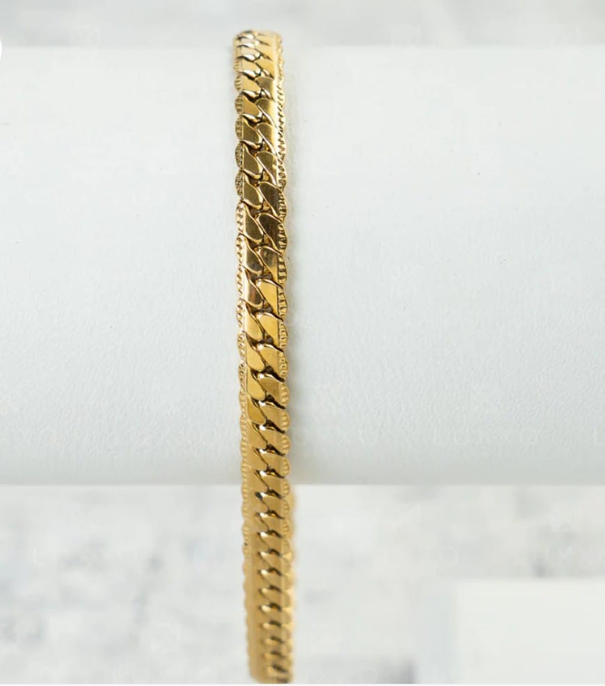 Pulsera Grabada en Oro Laminado 18K – Elegancia Personalizada